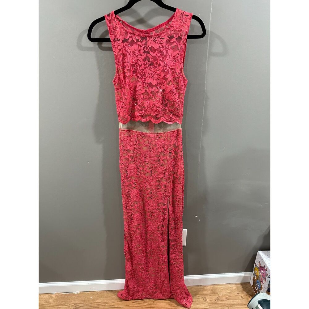 size 7 B.Smart coral sequence formal dress